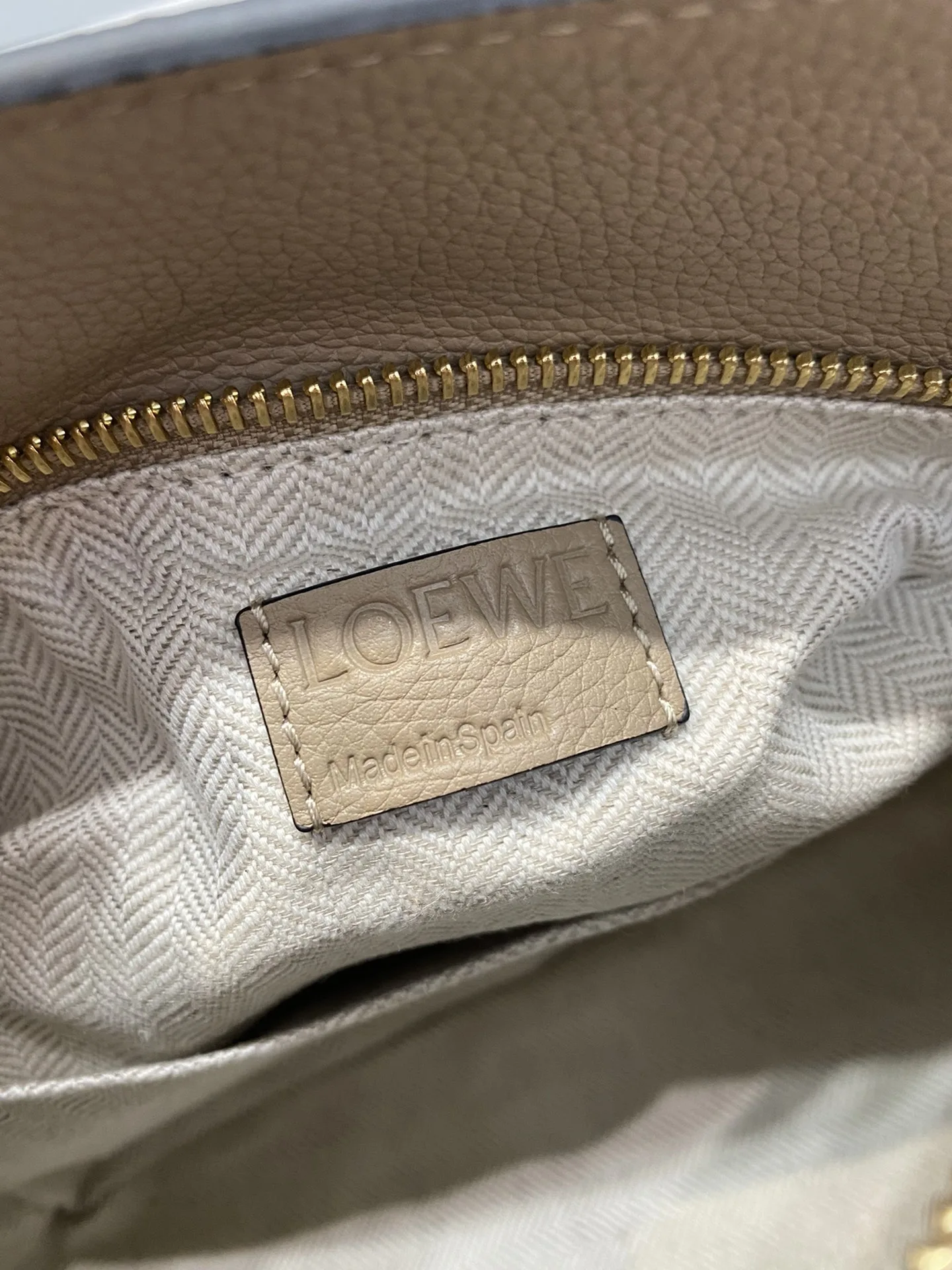 Loewe Small Puzzle Bag Caramel / - Image 10