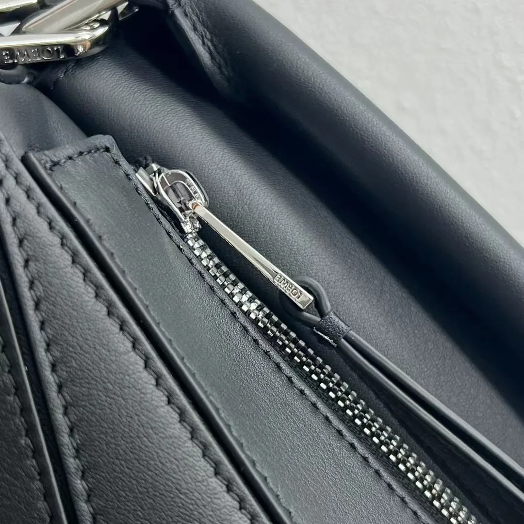 Alternative view of Loewe Small Puzzle Bag Grey /