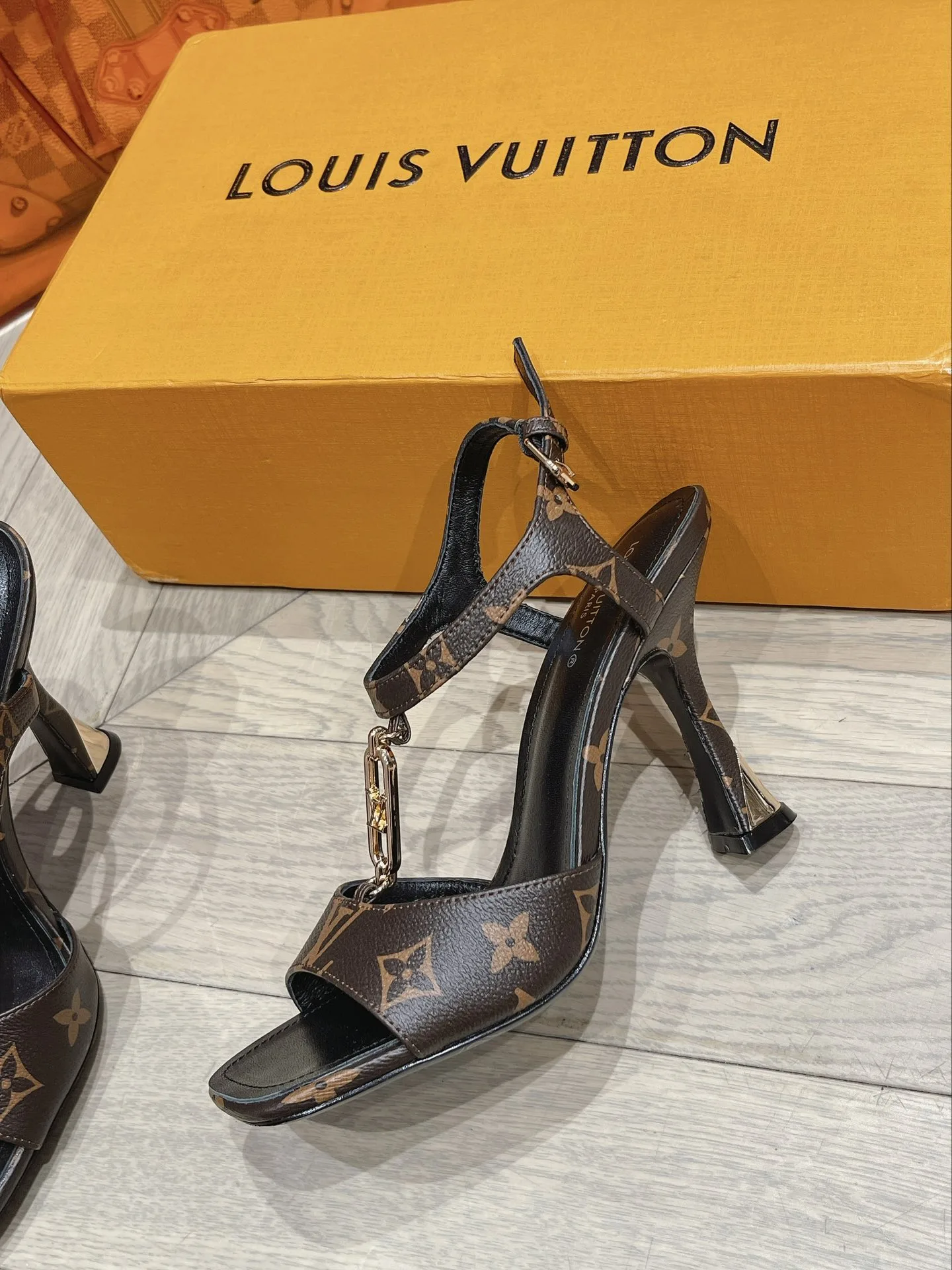 Louis Vuitton Sparkle Sandal Black / 3.7-inch - Image 4