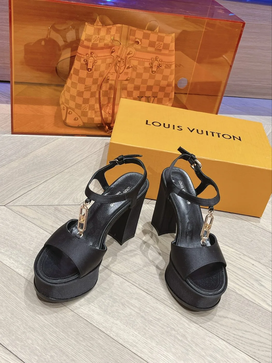 Louis Vuitton Sparkle Sandal Black - Image 4