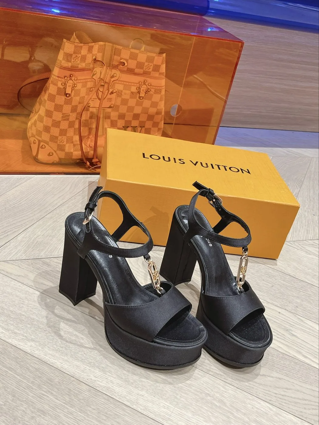 Louis Vuitton Sparkle Sandal Black - Image 5