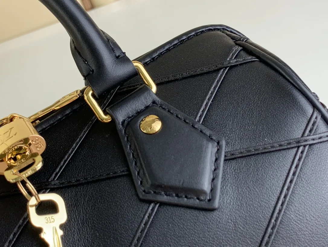 Louis Vuitton Speedy Bandouliere 25 Top Handle Bag / Black Gold Hardware - Image 7