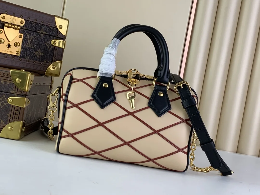 Louis Vuitton Speedy Bandouliere 20 Top Handle Bag / Beige/ Red Gold Hardware - Image 8