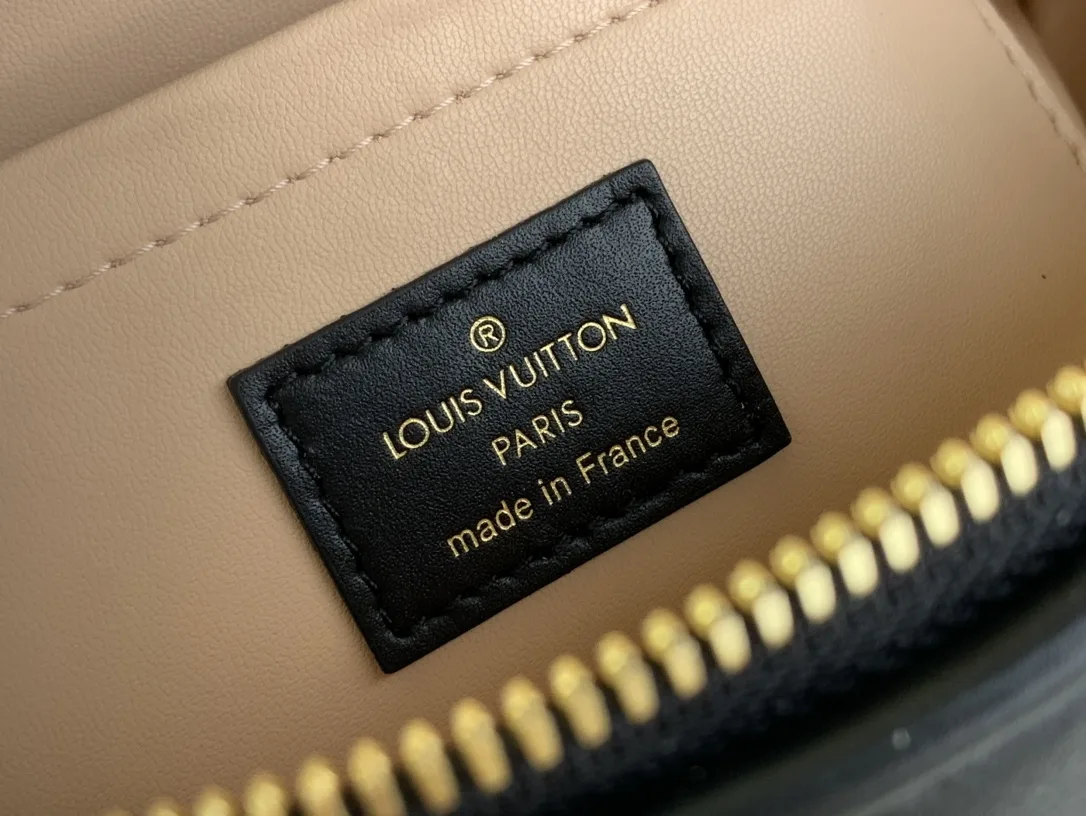 Louis Vuitton Speedy Bandouliere 25 Top Handle Bag / Black Gold Hardware - Image 10