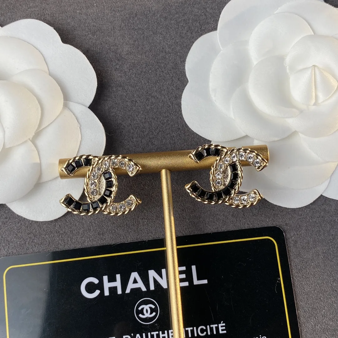 Chanel Spring Earrings Gold - Image 6