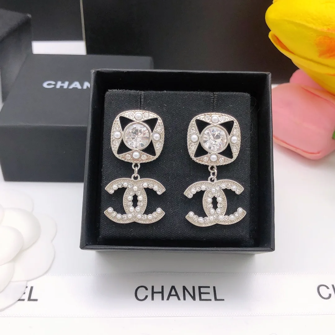 Square Double C Stud Earrings White - Image 5