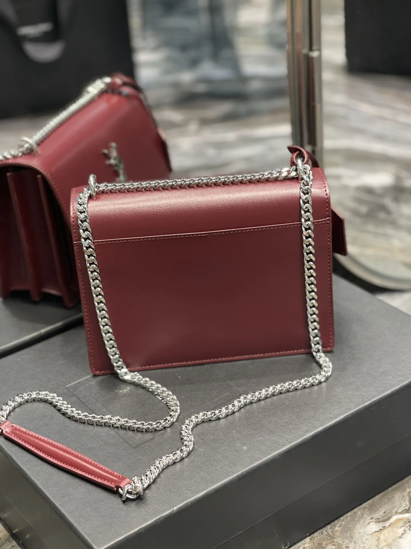 Saint Laurent Sunset Medium Chain Bag Red / - Image 7