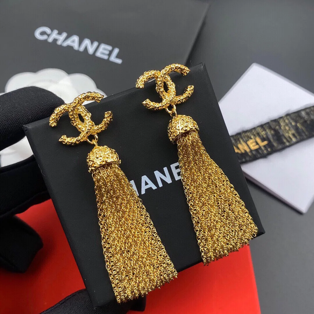 Chanel Tassel Earrings Gold - Image 4