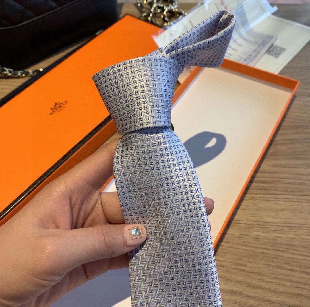 Hermes Tie 7 Faconnee New H Grey - Image 4