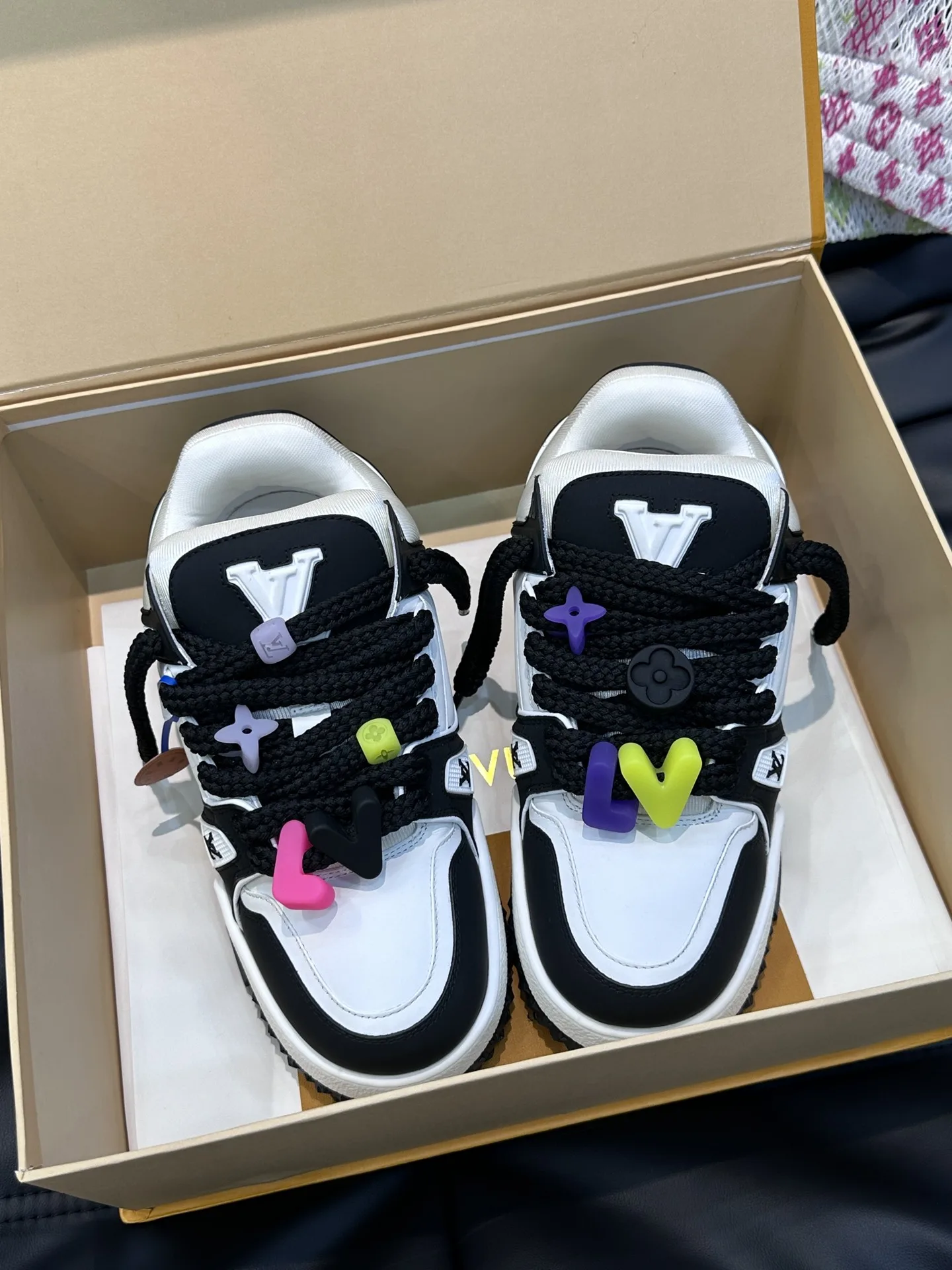Louis Vuitton Trainer Maxi Sneaker LV Blue - Image 9
