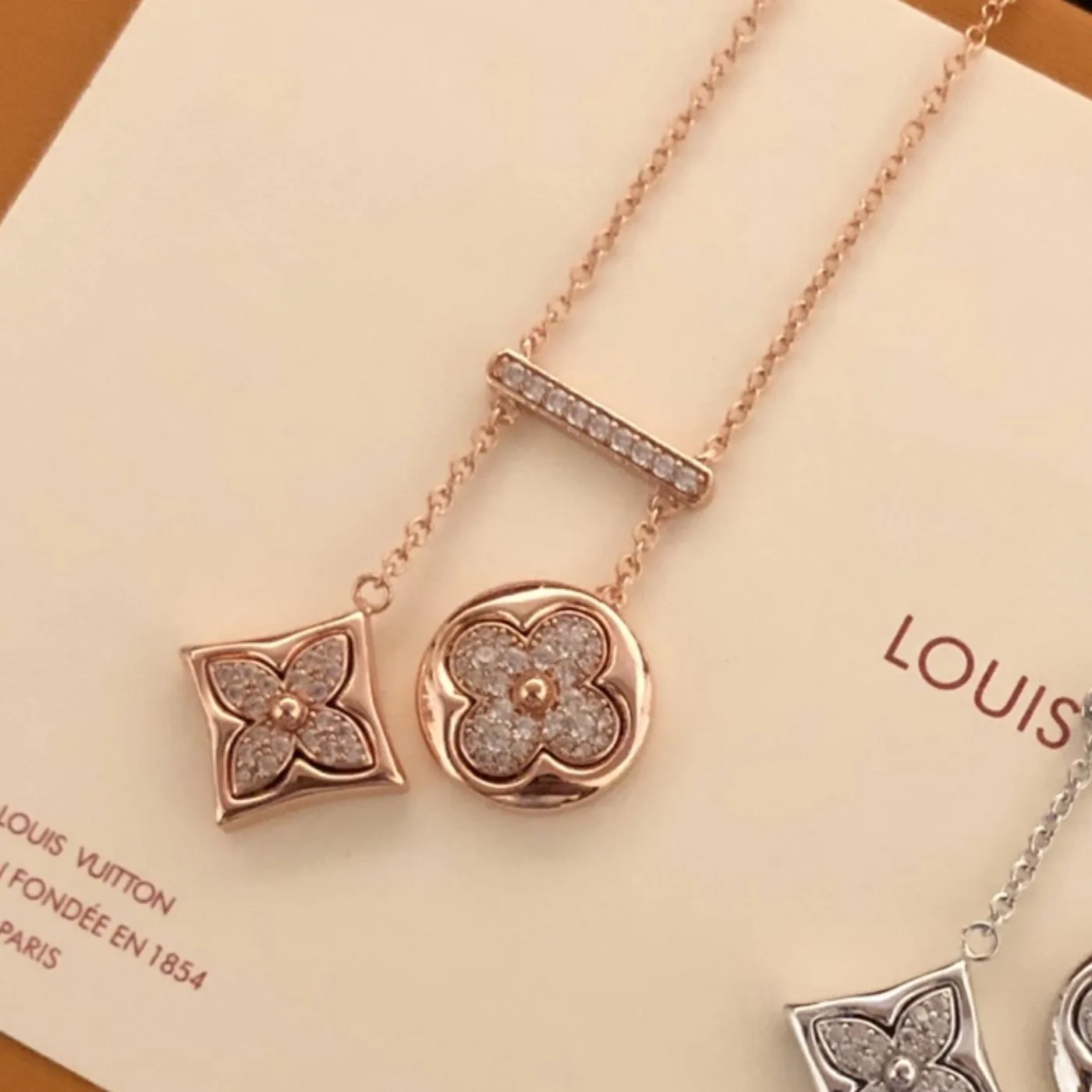 Louis Vuitton Two Blossom Necklace Pink Gold Tone - Image 3