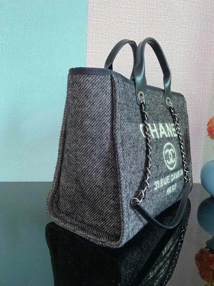 Chanel Shopping Large Tote Bag / Grey Silver Hardware - Image 4