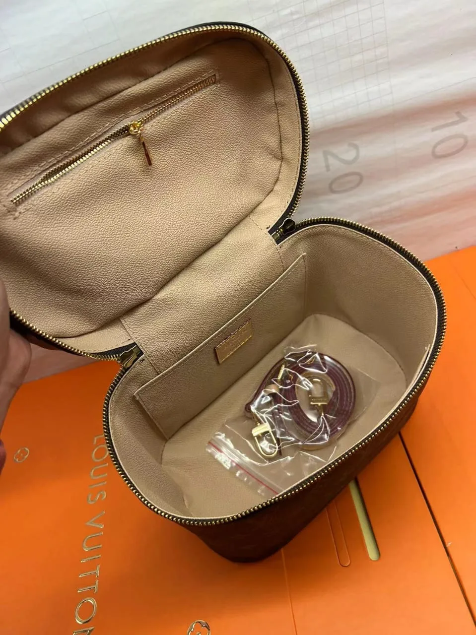 Louis Vuitton Nice BB Vanity Case / Brown Monogram Gold Hardware - Image 9