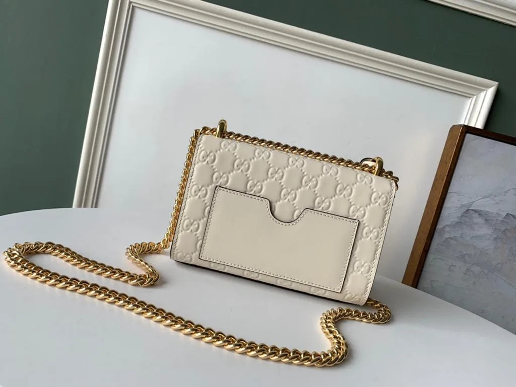 Gucci GG Embossed Padlock Shoulder Bag White Milky / - Image 3