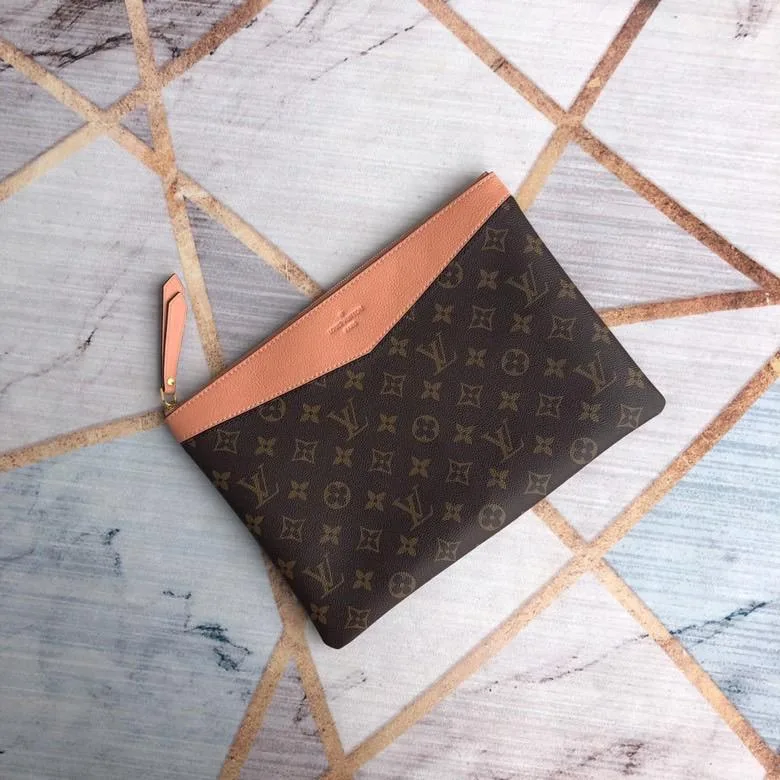 Louis Vuitton Daily
