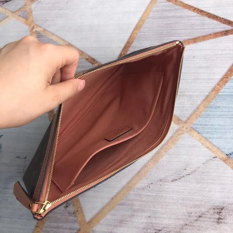 Alternative view of Louis Vuitton Daily Pouch Bag Monogram Canvas Light Pink / LV