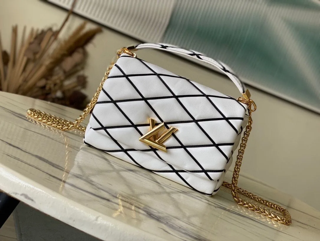 Louis Vuitton GO- White/ Black Bag - 9.1 Inches/ - Image 6
