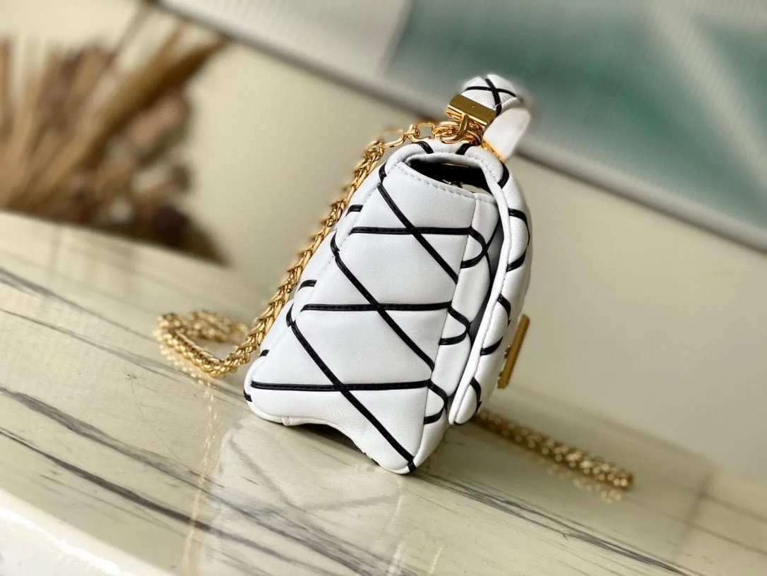 Louis Vuitton GO- White/ Black Bag - 9.1 Inches/ - Image 7