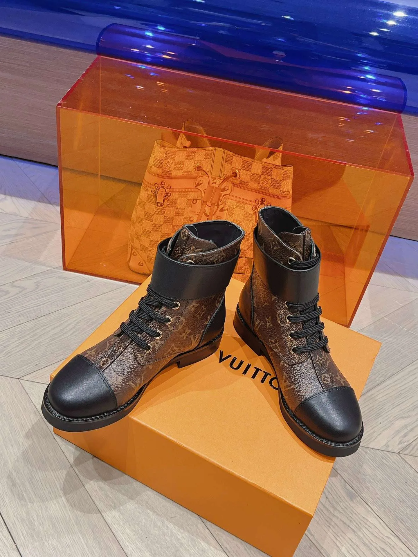 Louis Vuitton Wonderland Flat Ranger Brown 1AAV61 - Image 10