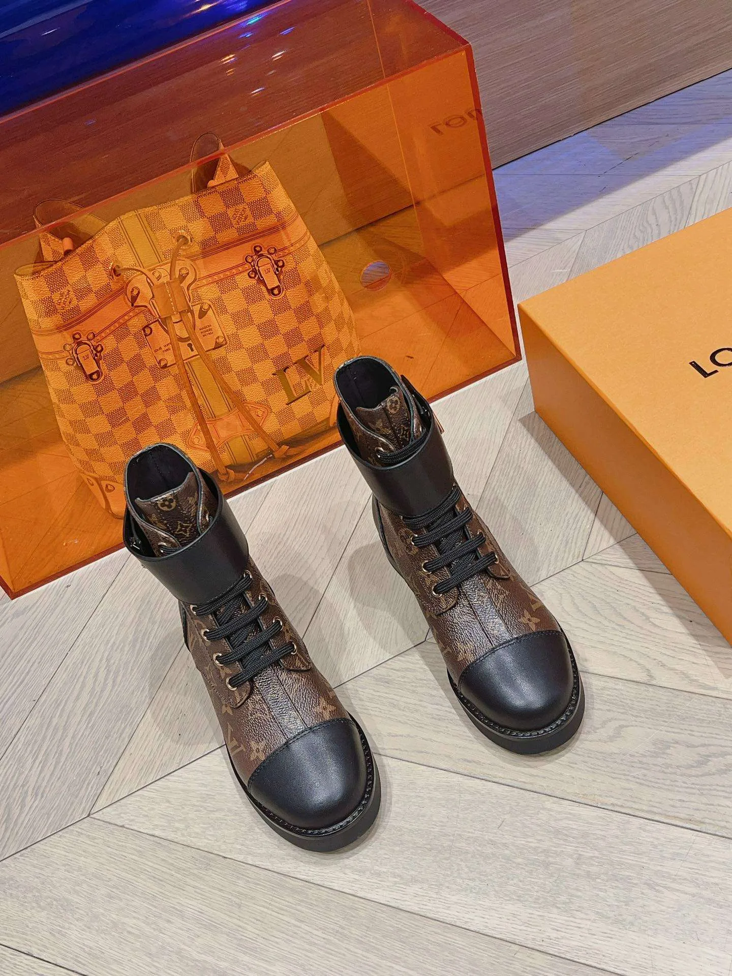 Louis Vuitton Wonderland Flat Ranger Brown 1AAV61 - Image 5