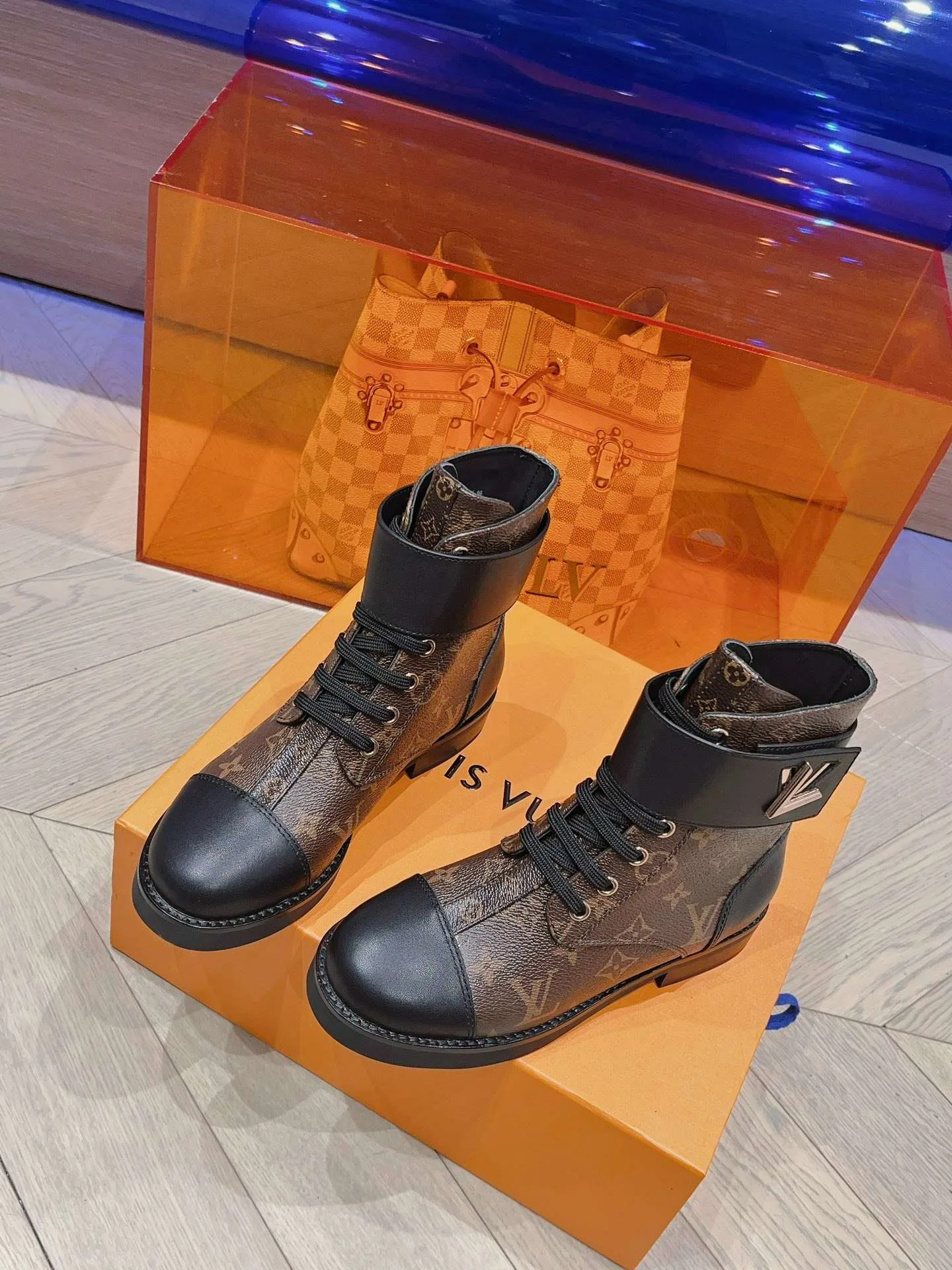 Louis Vuitton Wonderland Flat Ranger Brown 1AAV61 - Image 4