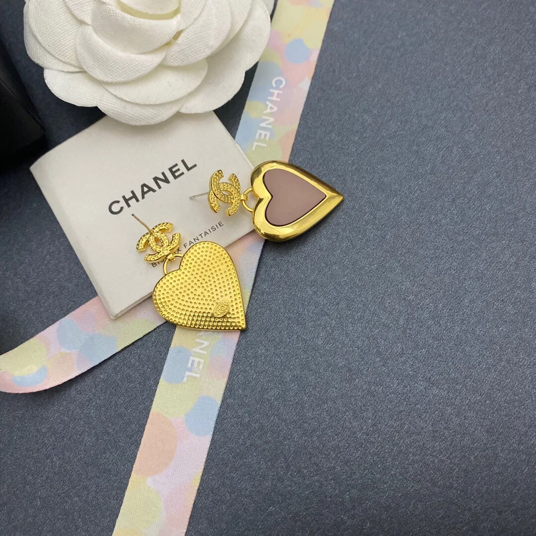 Chanel Yellow Thick Border Heart Earrings Gold Tone - Image 6