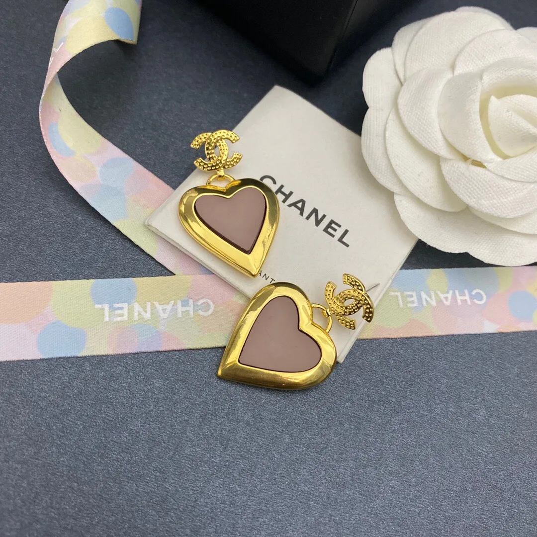 Chanel Yellow Thick Border Heart Earrings Gold Tone - Image 5