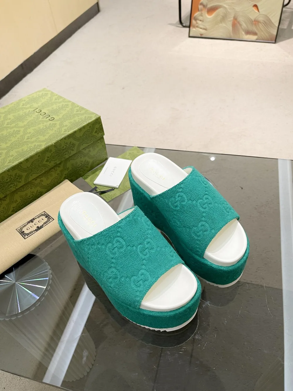 Gucci Women’s GG