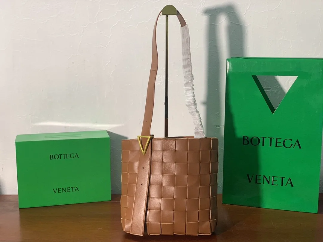 Bottega Veneta Shoulder