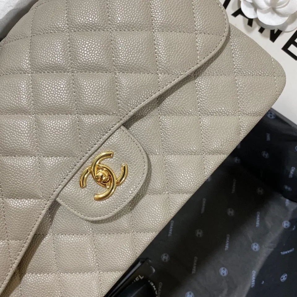 Chanel Classic Flap Bag Large Crossbody / Grey Gold Hardware - Image 4