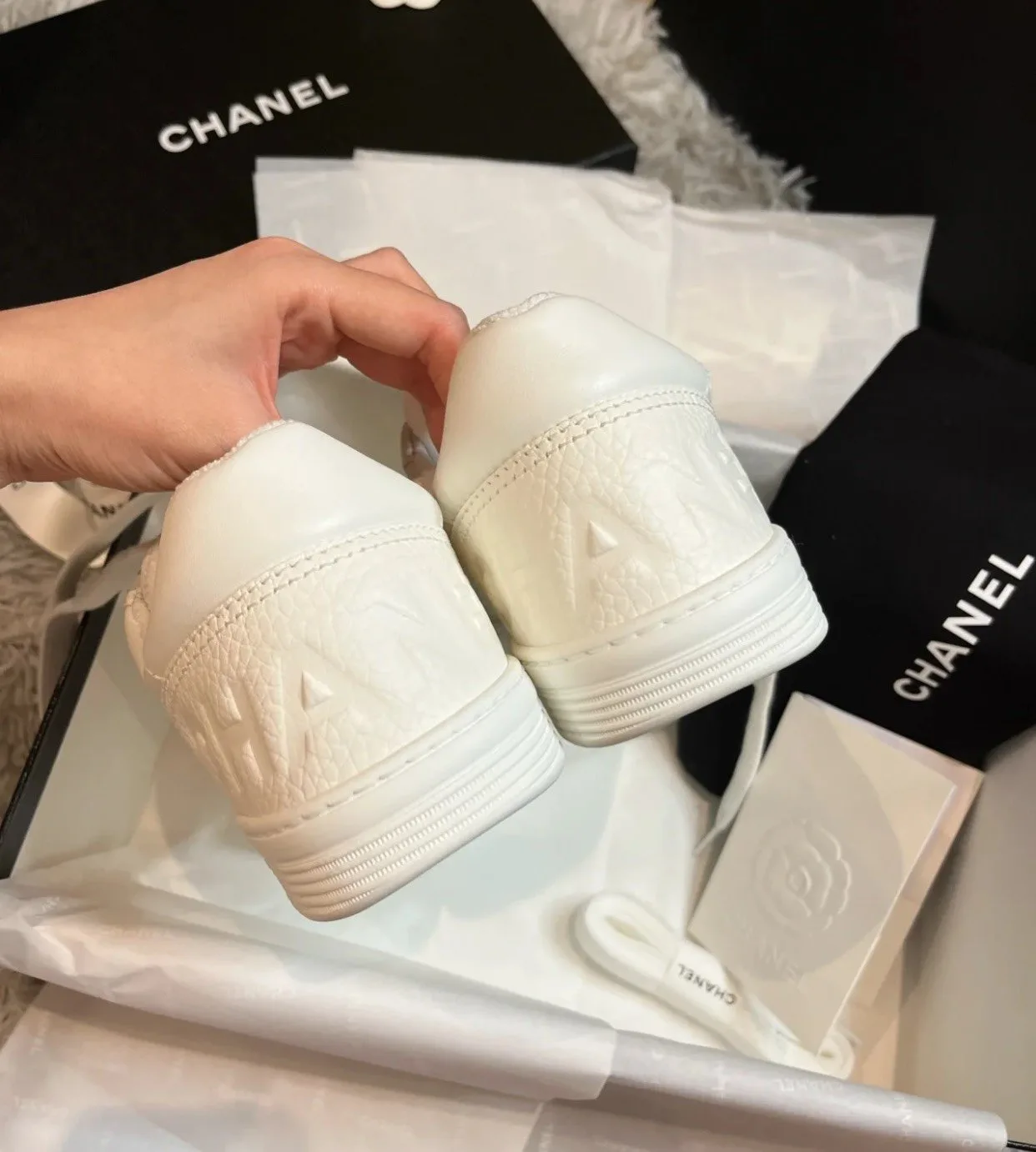Chanel Sneakers White , Women’s Shoes / - Image 6