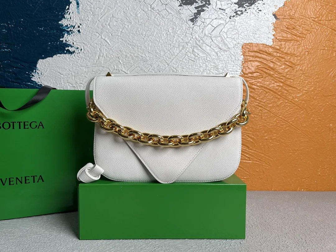 Bottega Veneta Mount