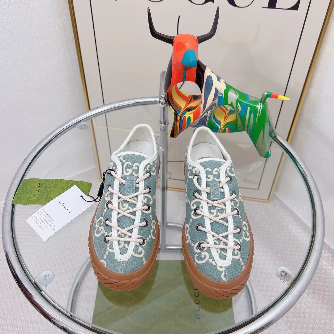 Gucci Women’s Maxi GG Sneaker Grey - Image 5