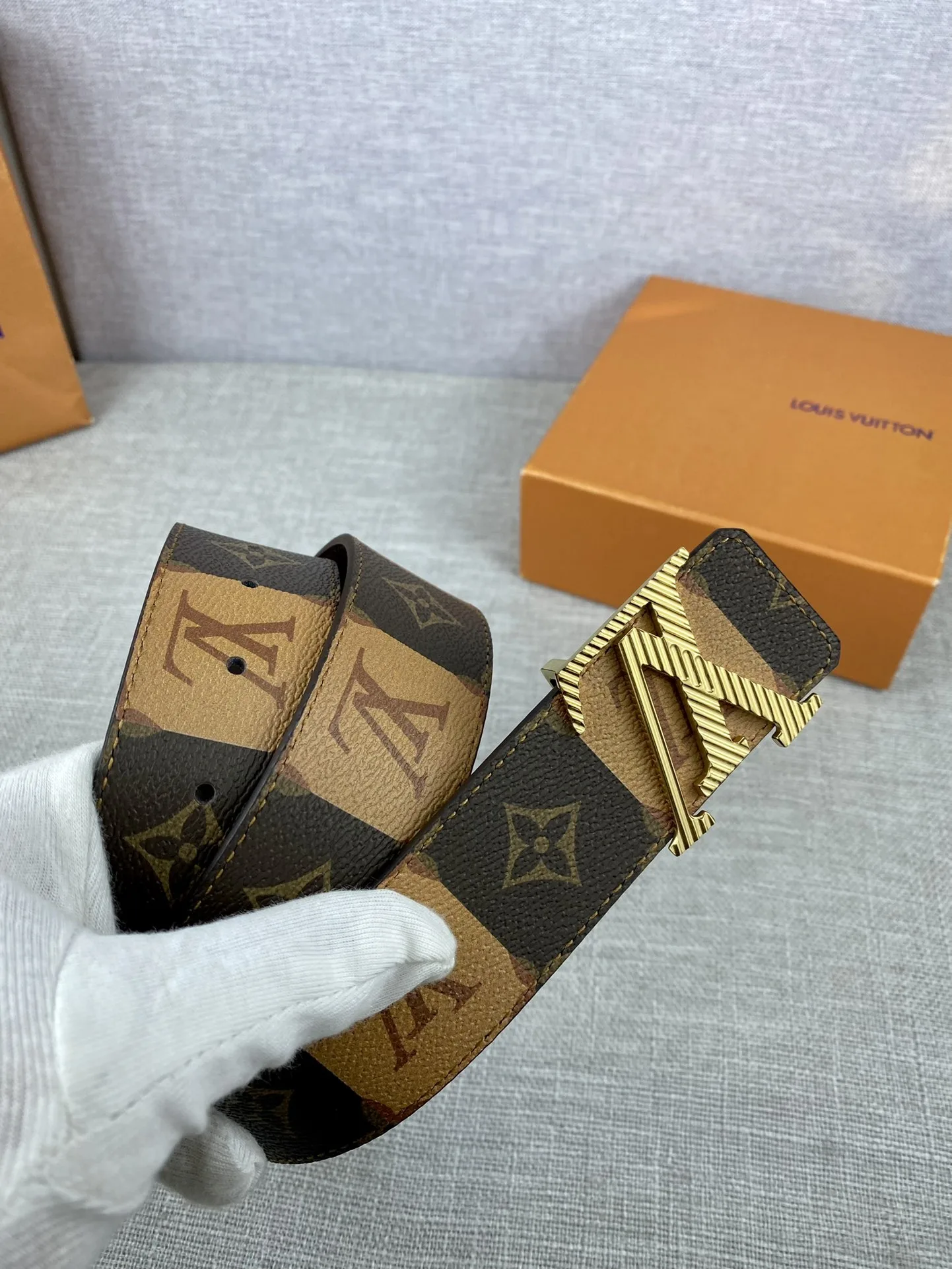 Louis Vuitton Iconic Reversible LV Belt Brown LV Women - Image 4