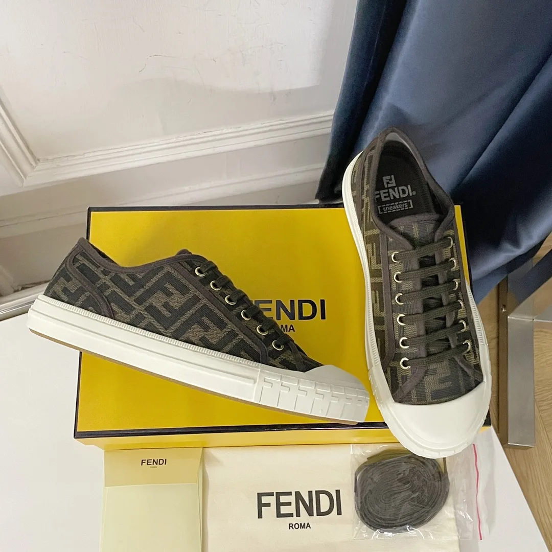 Fendi Domino White FF Fabric Low-Tops 8E8325AJZXF1GQF - Image 5