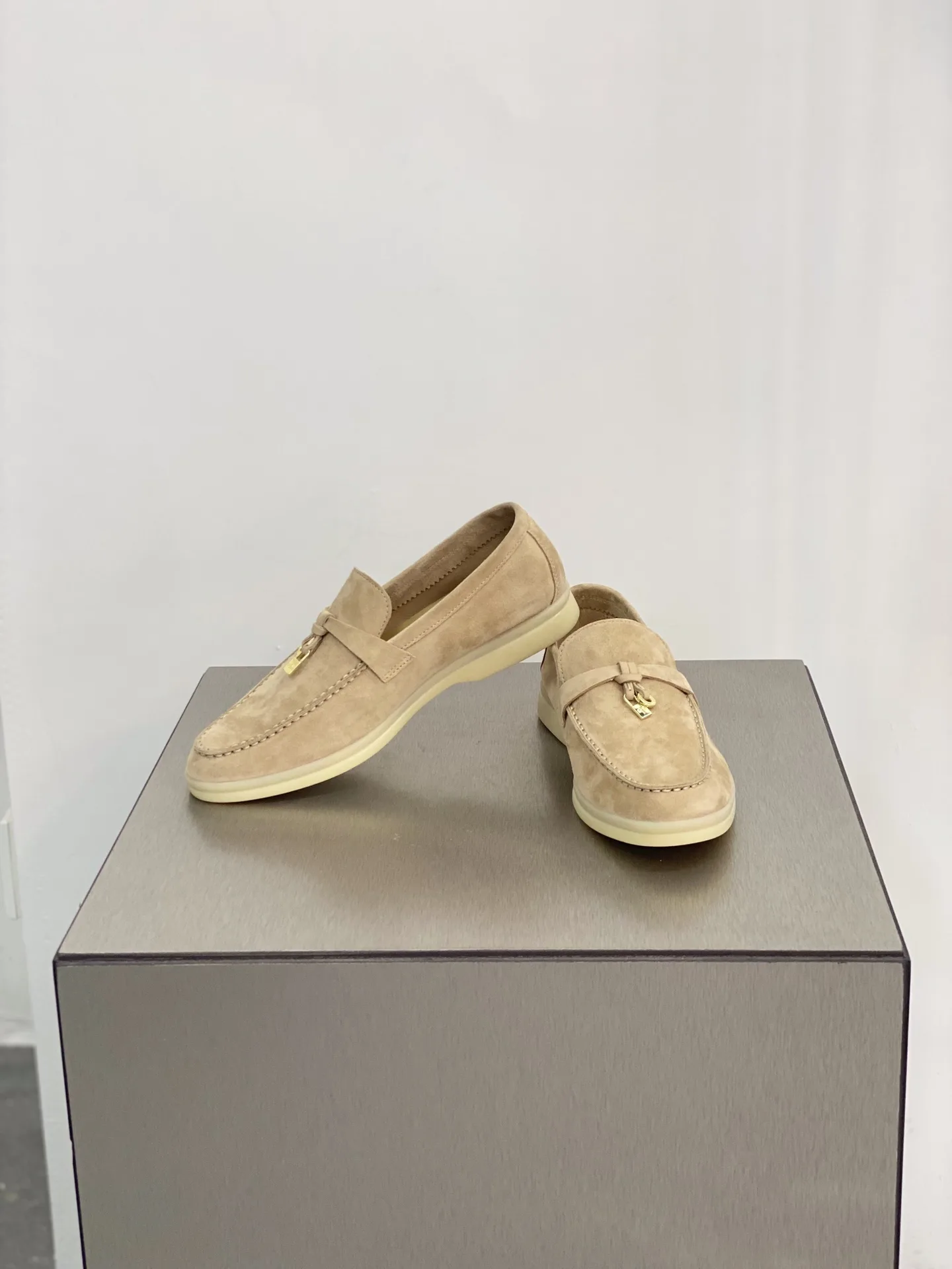 Loro Piana Summer Charms Walk Loafers Sandstone – FAE5444 - Image 4