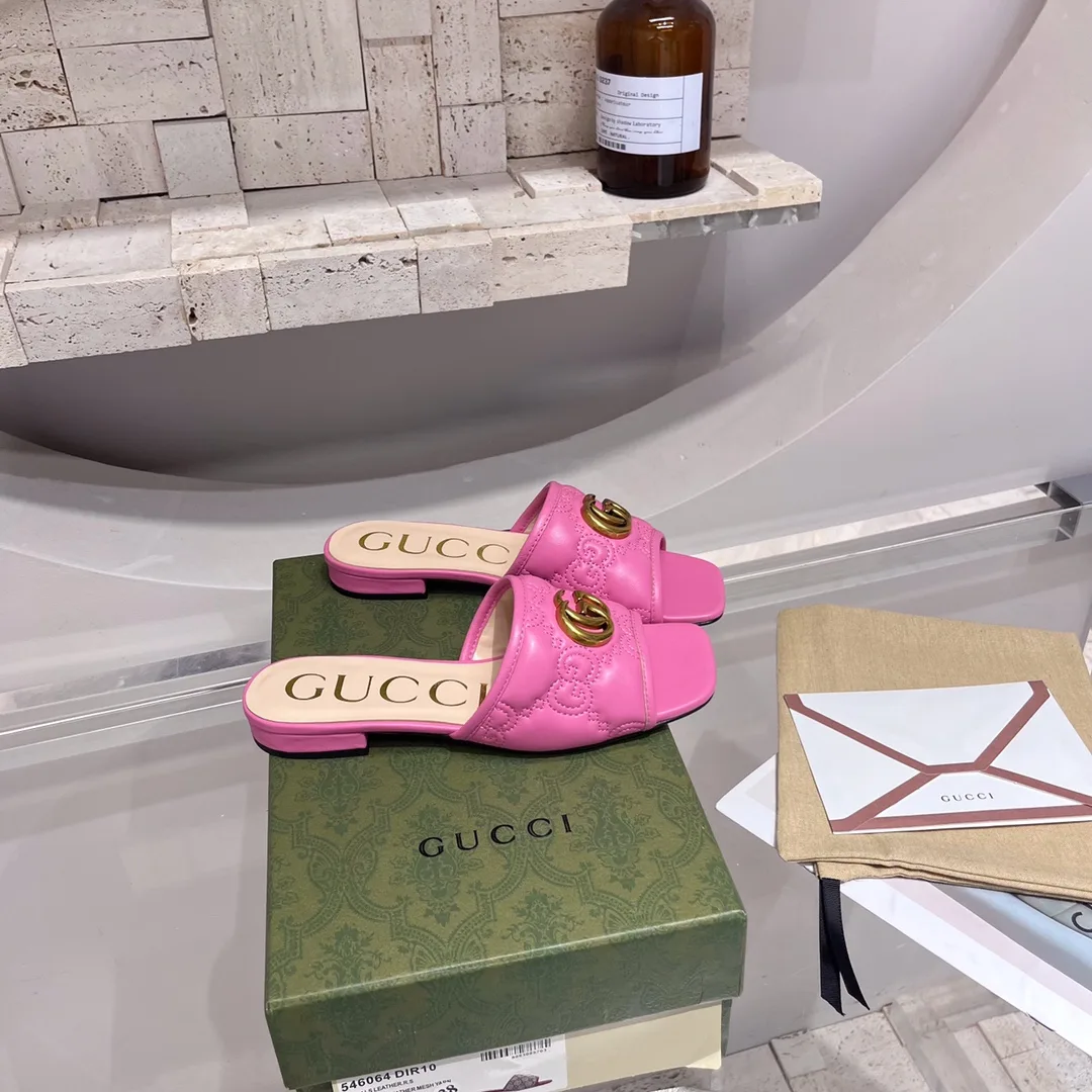 Gucci Women’s Slide Sandal With Double G Pink - Image 3