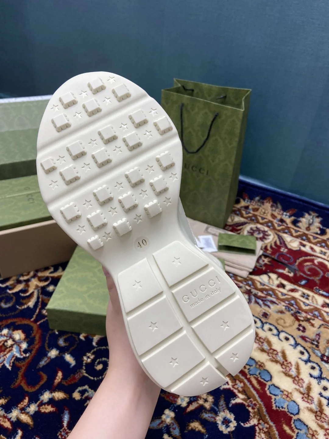 Gucci Rhyton Sneakers With Gucci Hawaii Poppy Print White Ivory - Image 5