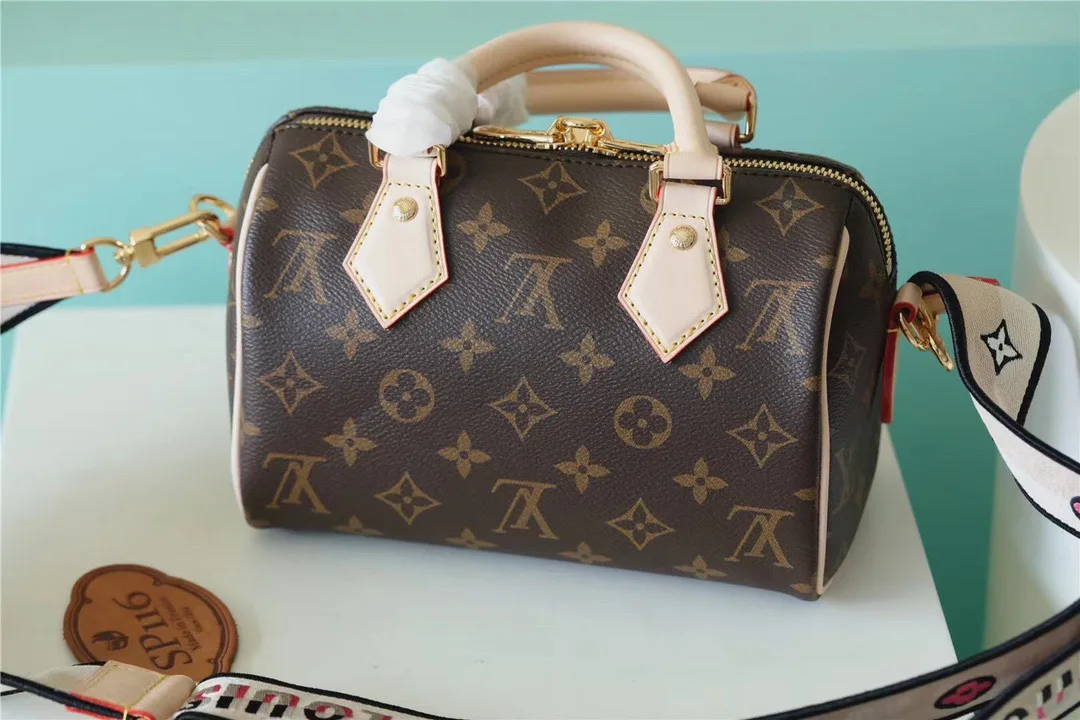 Louis Vuitton Speedy Bandouliere 20 Top Handle Bag / Black Monogram Canvas Gold Hardware - Image 8