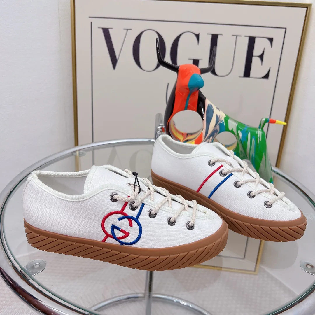 Gucci Women’s Interlocking