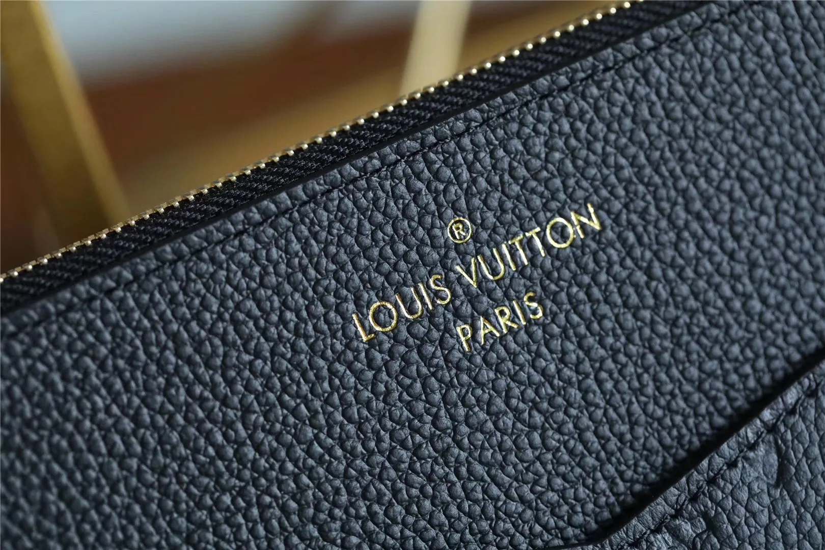 Louis Vuitton Pochette Melanie MM Monogram Empreinte Red , / - Image 6