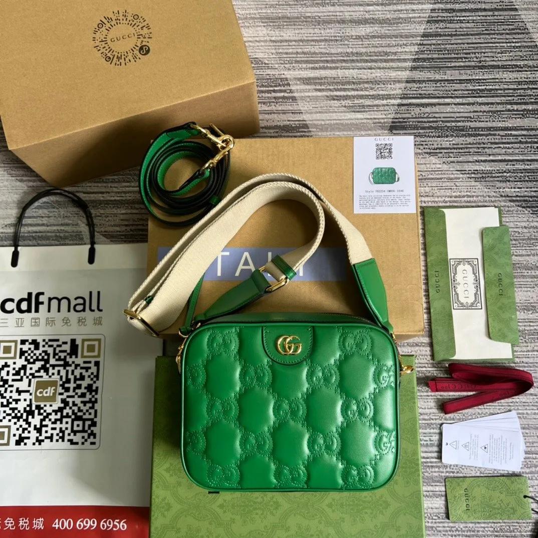 Gucci Matelasse Shoulder