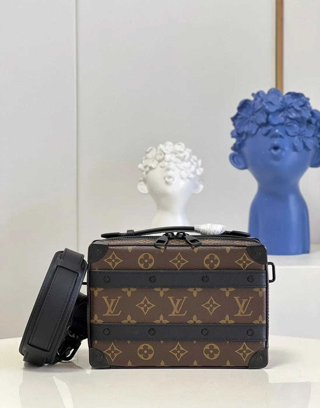Louis Vuitton Handle