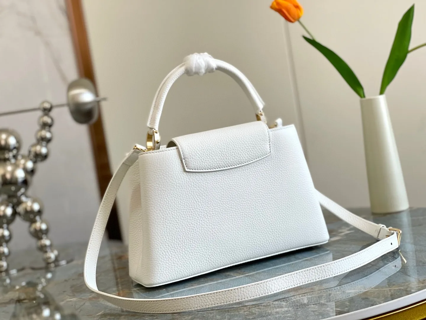 Louis Vuitton Capucines MM Top Handle Bag / White Gold Hardware - Image 3