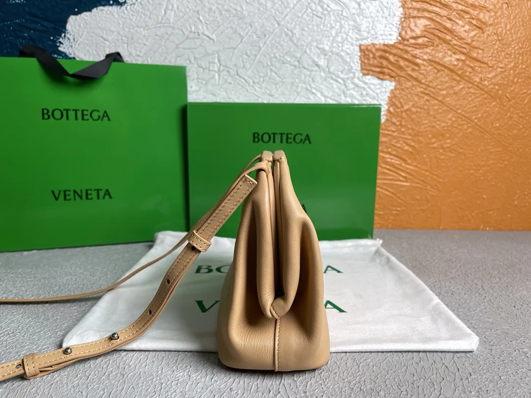 Bottega Veneta Point Brown - Image 5