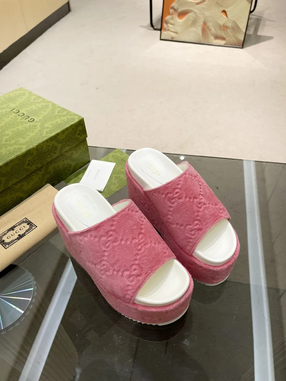 Gucci Women’s GG Platform Sandal Pink