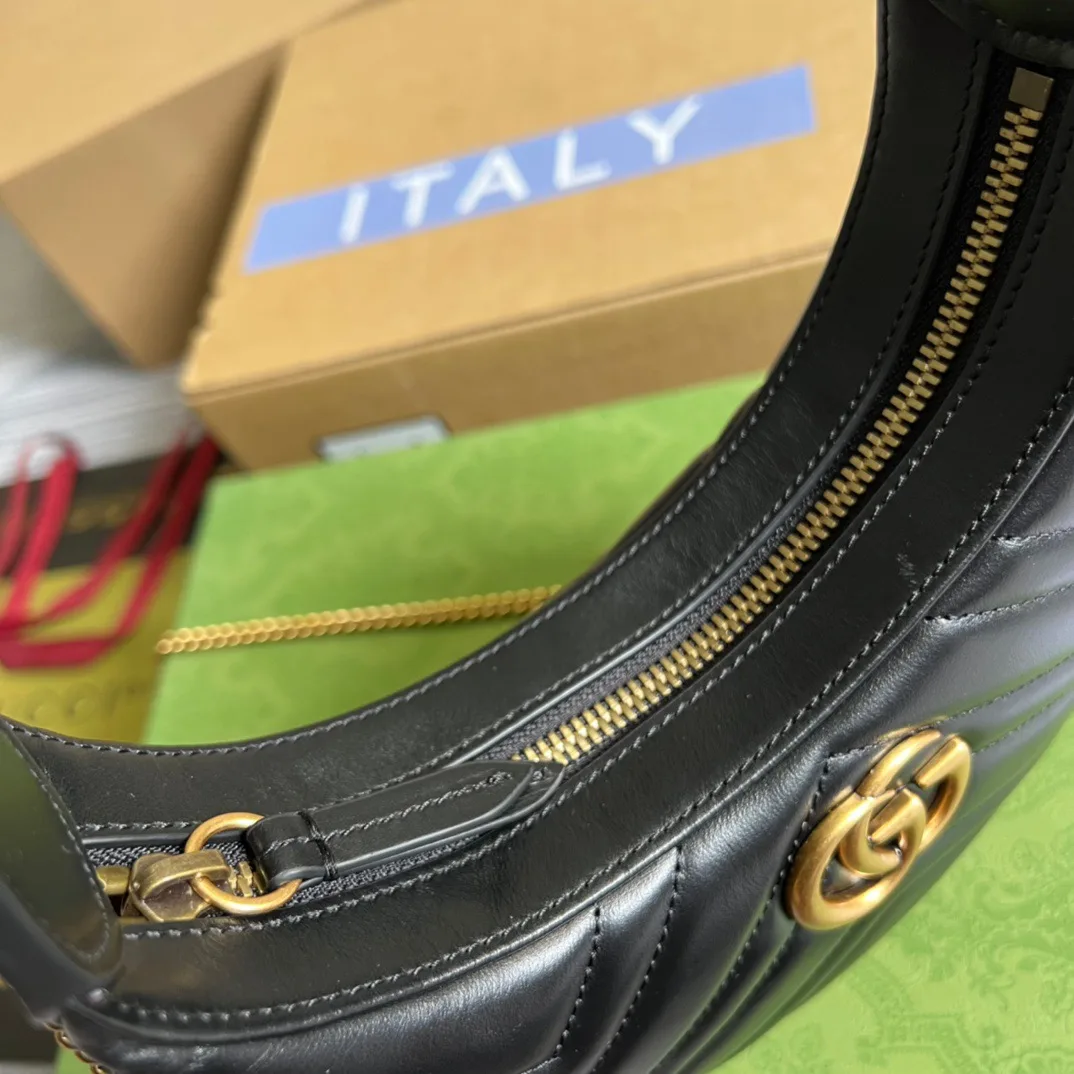 Gucci Marmont Half Moon Shaped Mini Bag Black - Image 2