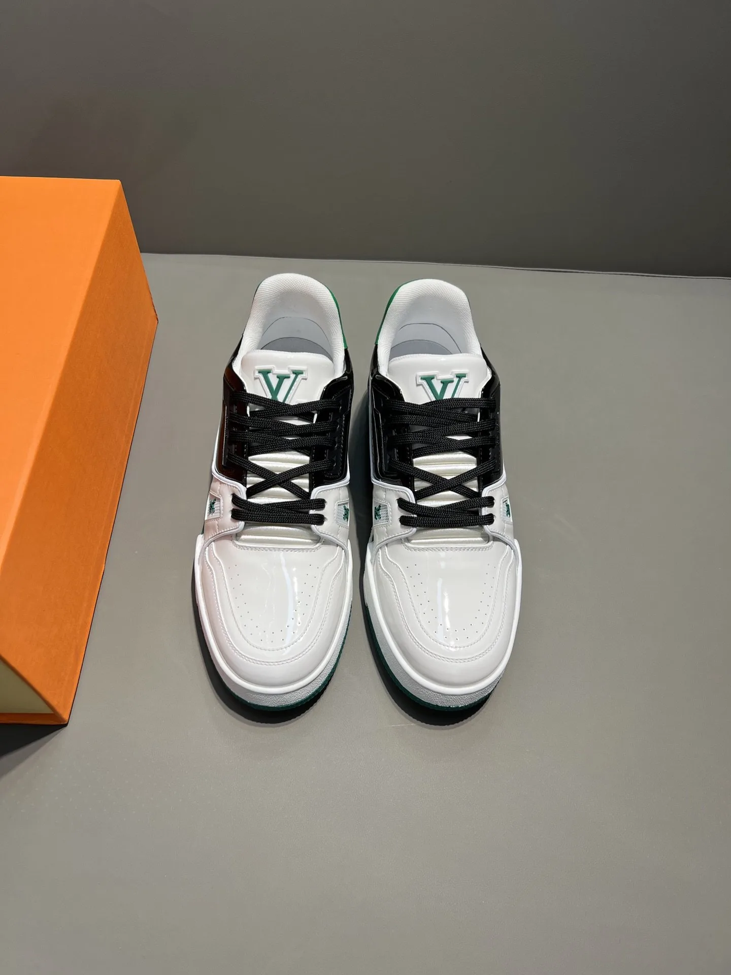 Louis Vuitton Trainer Sneaker White/Black Virgil Abloh - Image 4