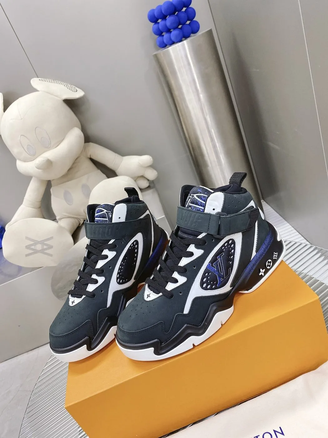 Louis Vuitton Women’s