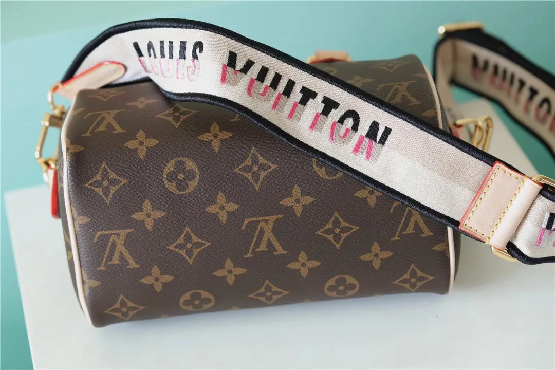 Louis Vuitton Speedy Bandouliere 20 Top Handle Bag / Black Monogram Canvas Gold Hardware - Image 6